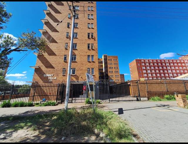 3 BEDROOM APARTMENT FOR SALE IN SUNNYSIDE